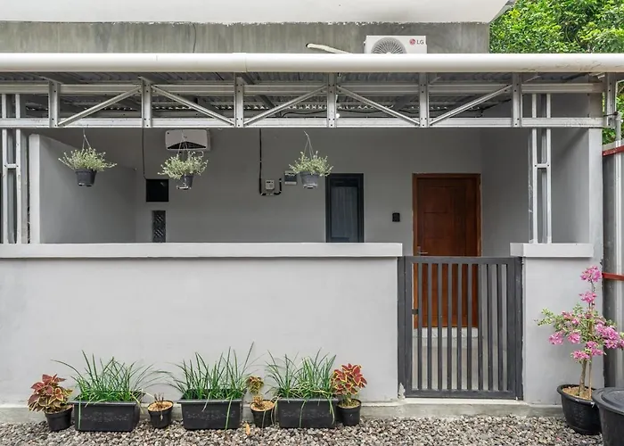 Vakantiehuis Cozy Mezzanine Near Airport & Jimbaran Kuta Lombok